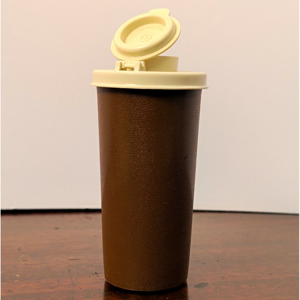 Tupperware Vintage Brown Salt Shaker Beige Lid 1/2 Cup 1329-10 629-4 1970s Retro